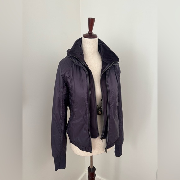 Lululemon Scuba Hoodie Glyde Jacket Boysenberry Size 4 PrimaLoft - Picture 4 of 9